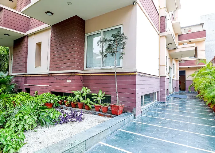 Ahuja Residency Noida Hotel