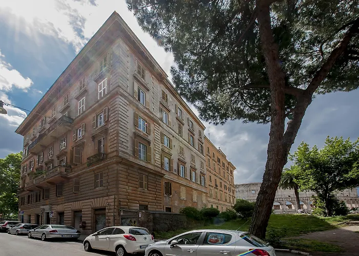 Colosseum Corner Rome