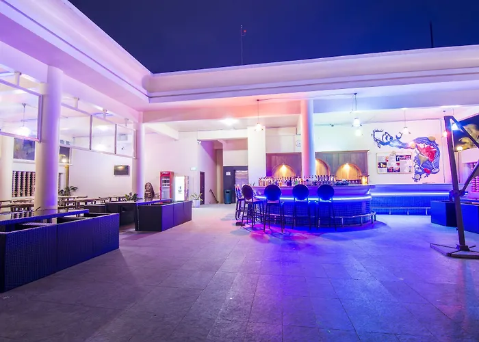 Phnom Penh Era Hotel
