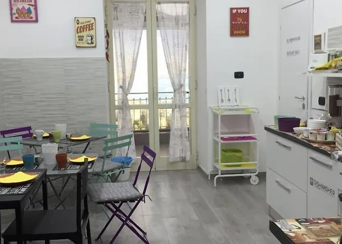 La Casa Di Luna Naples