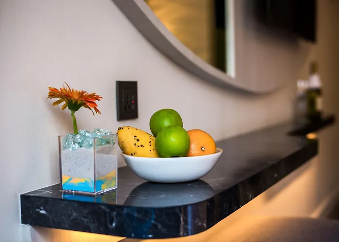 Hotel Clover Patong Phuket - Sha Plus