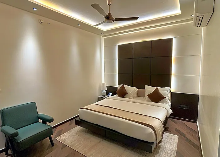 The Long D Hotel Surat Airport Rd