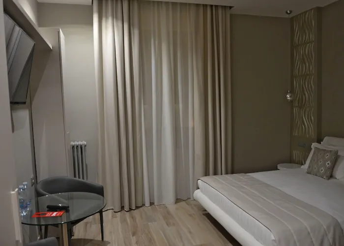 Aparthotel Durini Milan