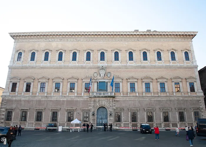 Starhome Navona Rome