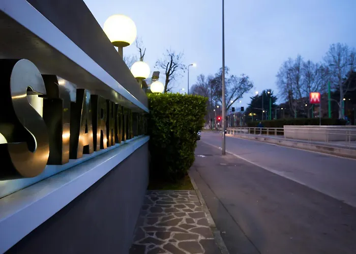 Starhotels Tourist Milan