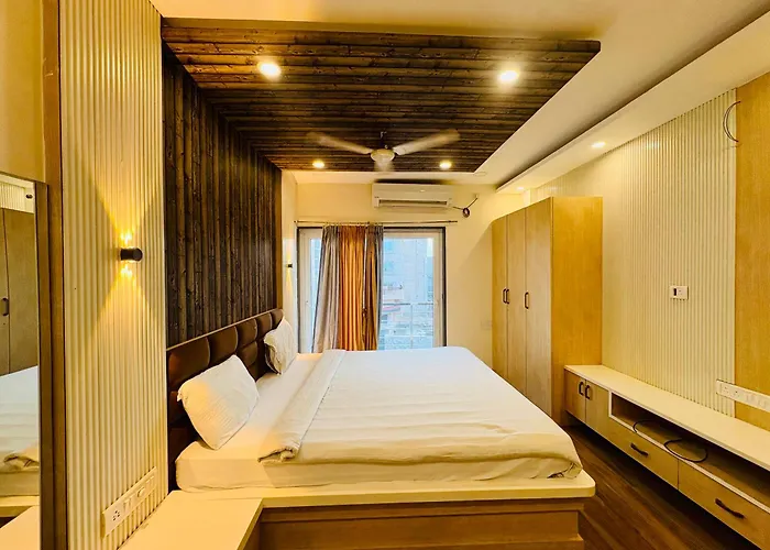 Hotel Bay Premium Near Sea Beach And Jagannath Temple - Free Wifi & Parking, Room Service, Hygiene & Spacious Rooms, Available, Fully Air Conditioning Hotel - Prime Location # Best Hotel In Puri