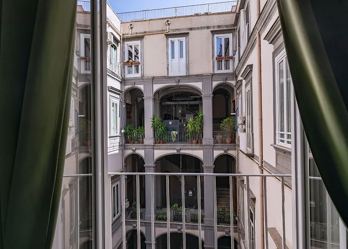 La Smorfia Hotel Naples