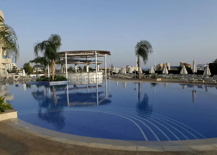 Sunrise Oasis Hotel & Waterpark Protaras