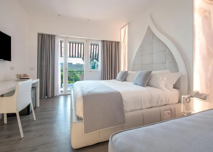 Diamond Suite Sorrento