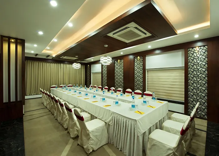 Hotel Sandy'S Tower Bhubaneswar