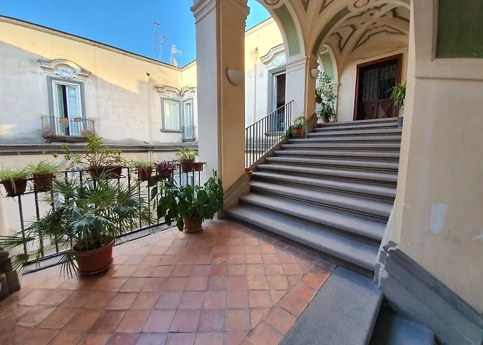 The Spanish Palace, Suites, Rooms, Apartments & Terraces Naples