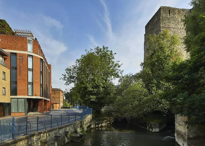 Courtyard By Marriott Oxford City Centre