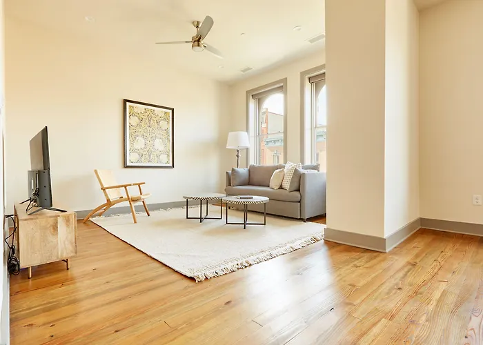 Sonder Telfair Square Aparthotel Savannah