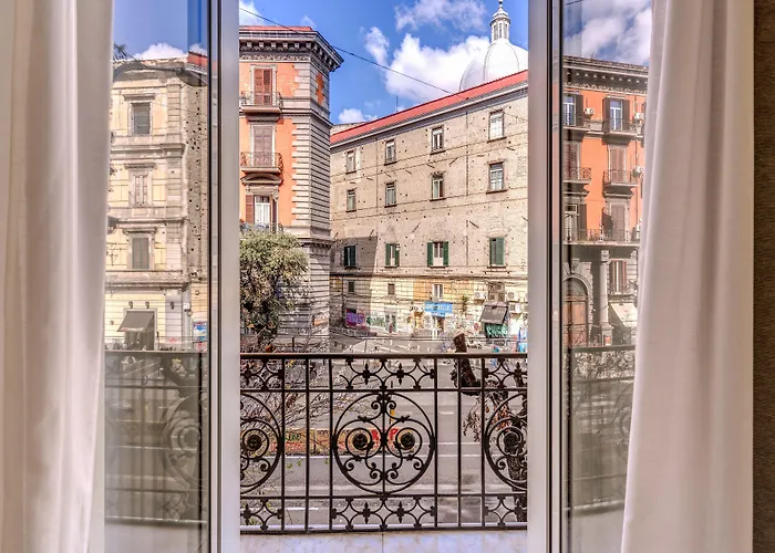 Gallery Suite Naples