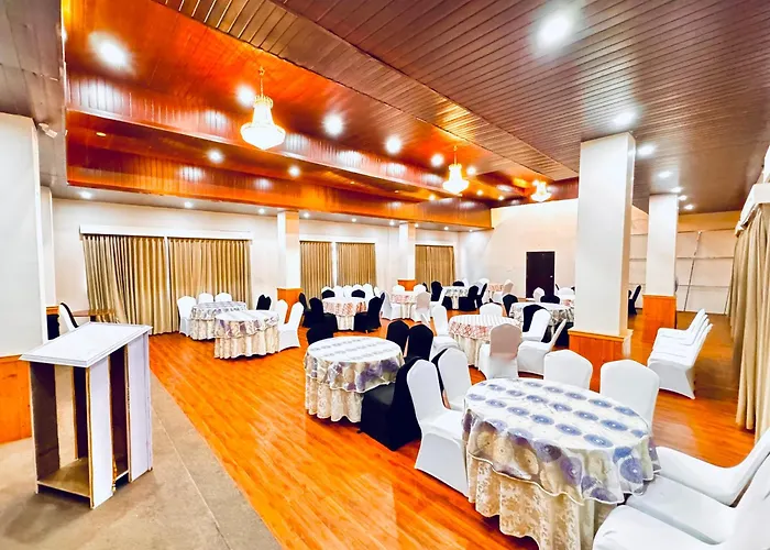 The Continental Gangtok - Pime Location Hotel - Best Rated Property Of 2024-25