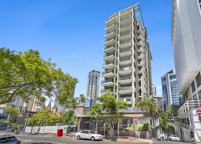 Quattro On Astor Aparthotel Brisbane