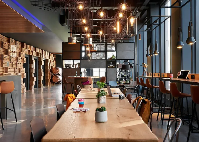 Moxy Edinburgh Fountainbridge Hotel