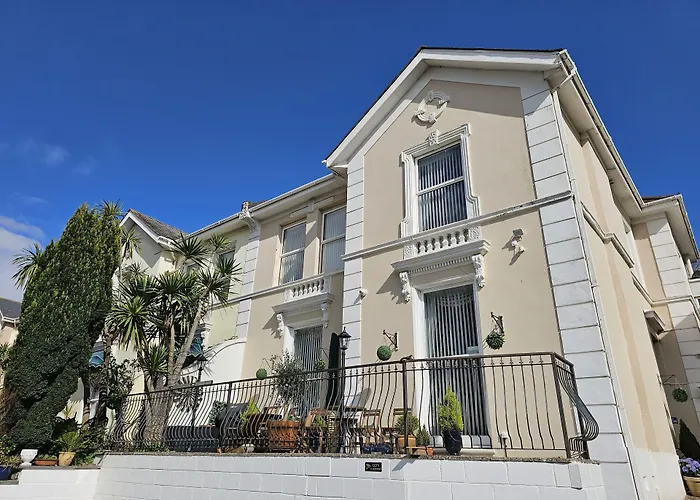 Melba House (Adults Only) Bed & Breakfast Torquay