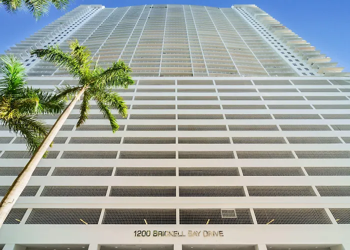 The Club At Brickell Bay Luxury Suites Miami