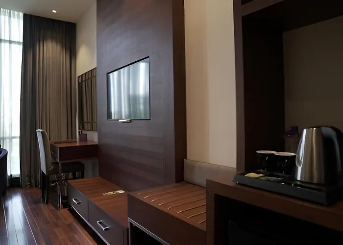 Indigo Heights Hotel & Suites Lahore