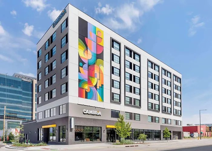 Cambria Hotel Denver Downtown Rino