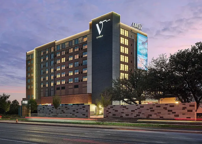 Lively Hotel On Oak Oklahoma City, Tapestry By Hilton