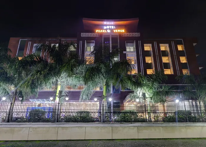 Treebo Premium Pearl Avenue Banquets And Lawn Hotel Dehradun
