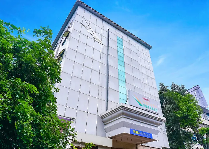 Fabhotel Prime Golden Emerald - Nr St Mary'S Church Cni Pune