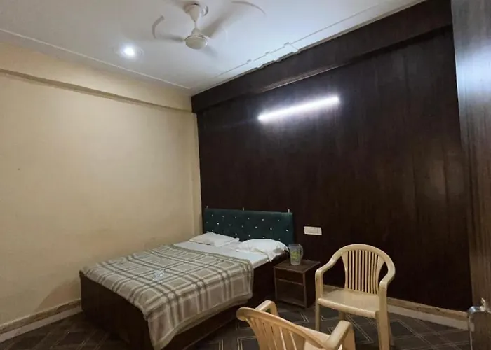 Sukh Dham Hotel Vrindavan