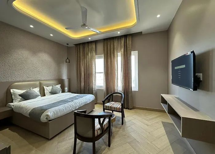 Duggar Haveli Hotel & Restaurant Jammu