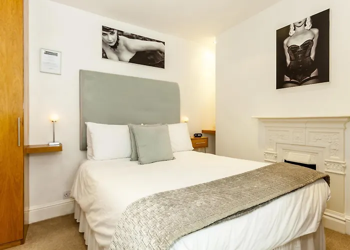 Brightonwave Bed & Breakfast