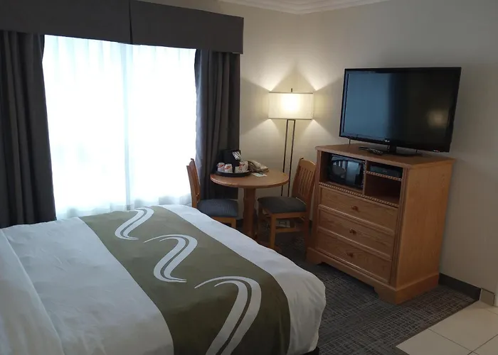 Quality Inn Downtown Inner Harbour Victoria