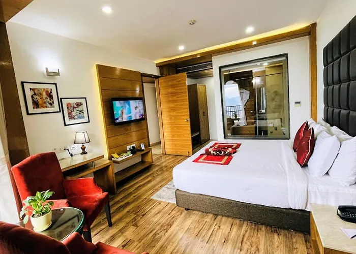 Jk Clarks Exotica - Centrally Located With Stunning Valley View Dalhousie