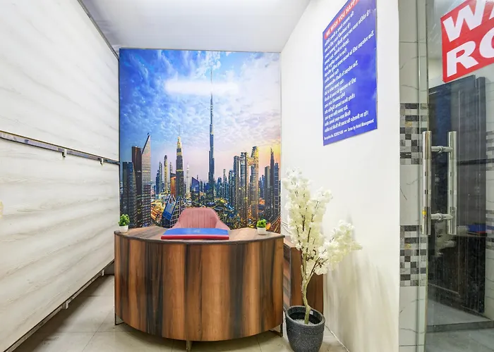 Hotel New Frontier, City Centre - Walk In Chandni Chowk & Old Delhi Station