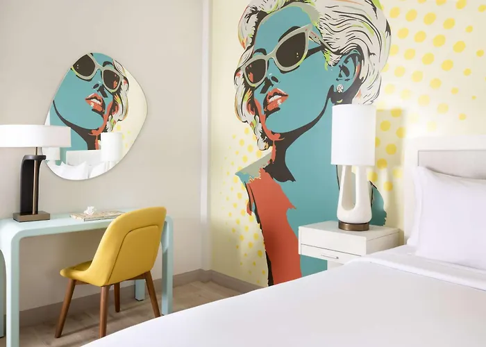 Hotel Continental Miami Beach, Tapestry Collection By Hilton