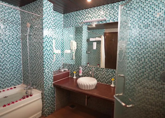 Greenleaf The Resort & Spa, Ganpatipule