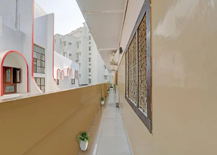 Hotel O Wills International Lucknow