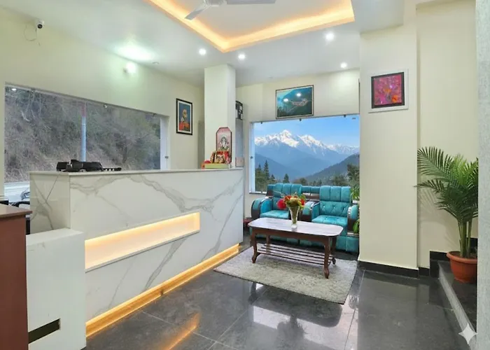 La Riqueza Dhanolti View - View Of Valleys & Mountains - Private Parking - Near To Eco Park & Surkanda Devi Temple Dhanaulti