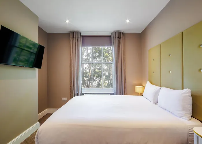 Queens Park Premier London Hyde Park