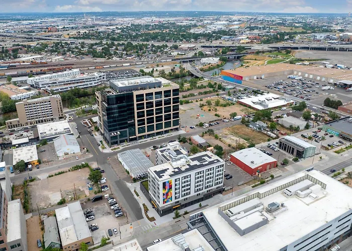 Cambria Hotel Denver Downtown Rino