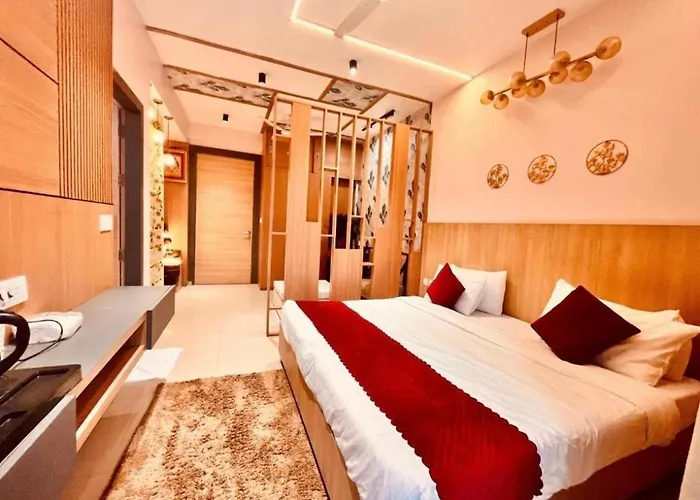 Vrindavan Serenity Hotel & Suites