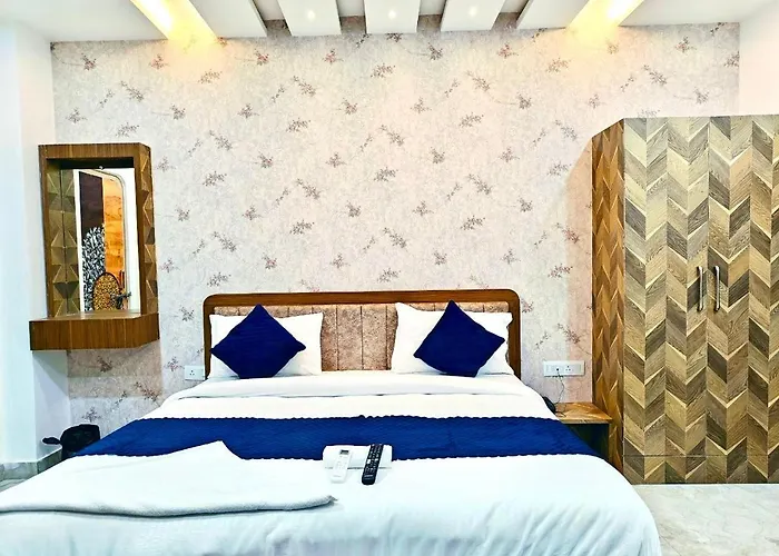 Hotel The Pushpraj Varanasi
