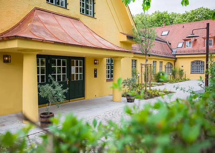 Gutshotel Menterschwaige - Heritage Boutique Hotel With Timless Elegance Munich