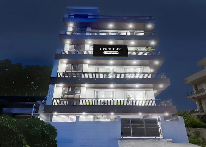 Super Townhouse Rispana River Dehradun Formerly Nivasa Home Stays