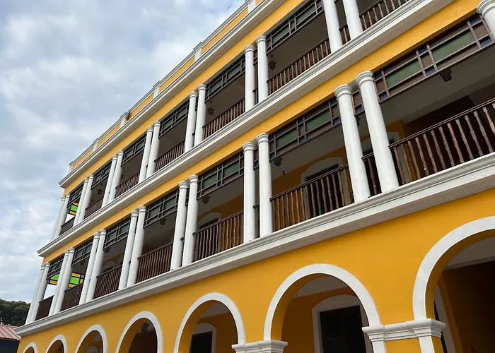 Hotel Grand Palais Bangalore