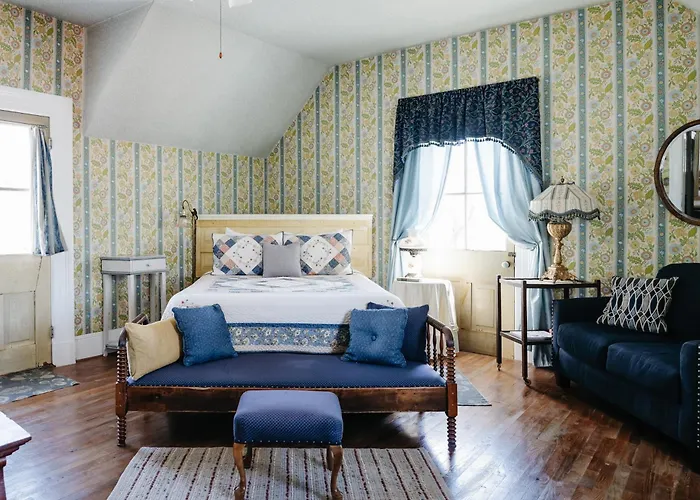 The Mulberry Inn -An Historic Bed And Breakfast St. George