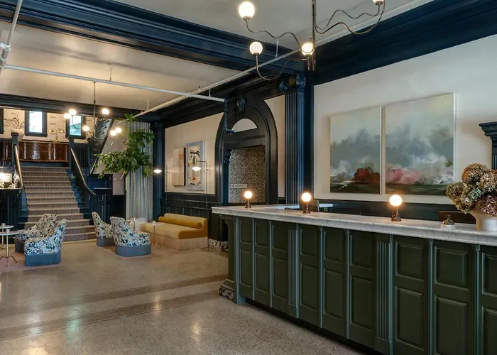 Marqueen Hotel - Newly Renovated Seattle