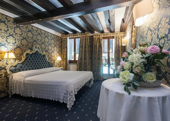 Ca' Della Loggia Bed & Breakfast Venice