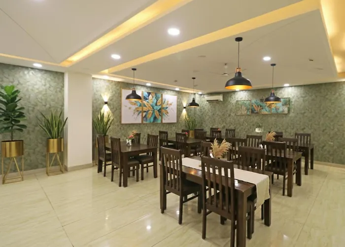 Hotel Grand Suites Near Delhi Aerocity - A Unit Of D'Capitol With Airport Drop New Delhi