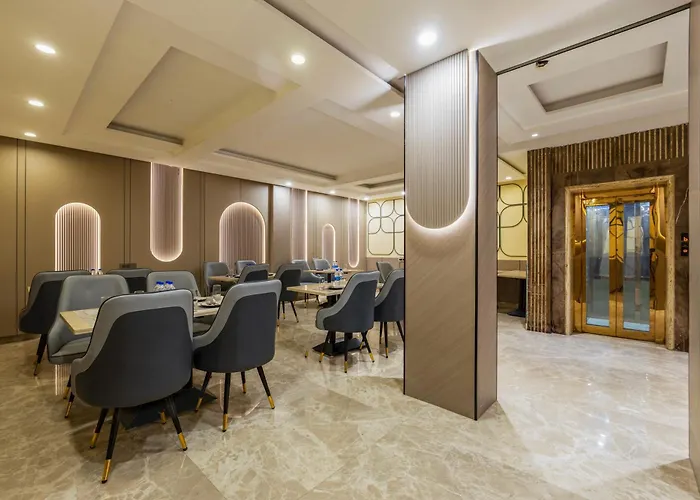 Hotel The Vanson Pride - Luxury Living At City Centre, New Delhi